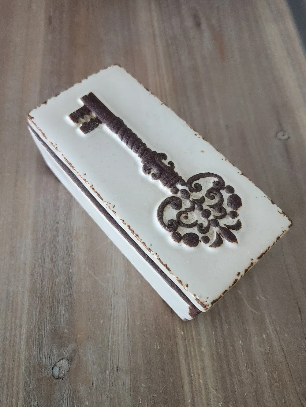 🏺 Pier 1 Rustic Key Ceramic Trinket Box with Lid | Farmhouse Decor Farmhouse
